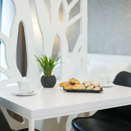 Raj 4 Ul. Rajska Stare